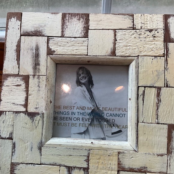 VTG Rustic Wooden Cream Colored Frame 8” x 8” Square - Picture 2 of 5